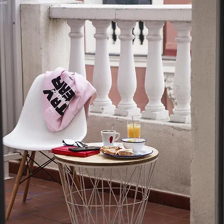 Room00 Chueca Hostel Madrid Exterior photo