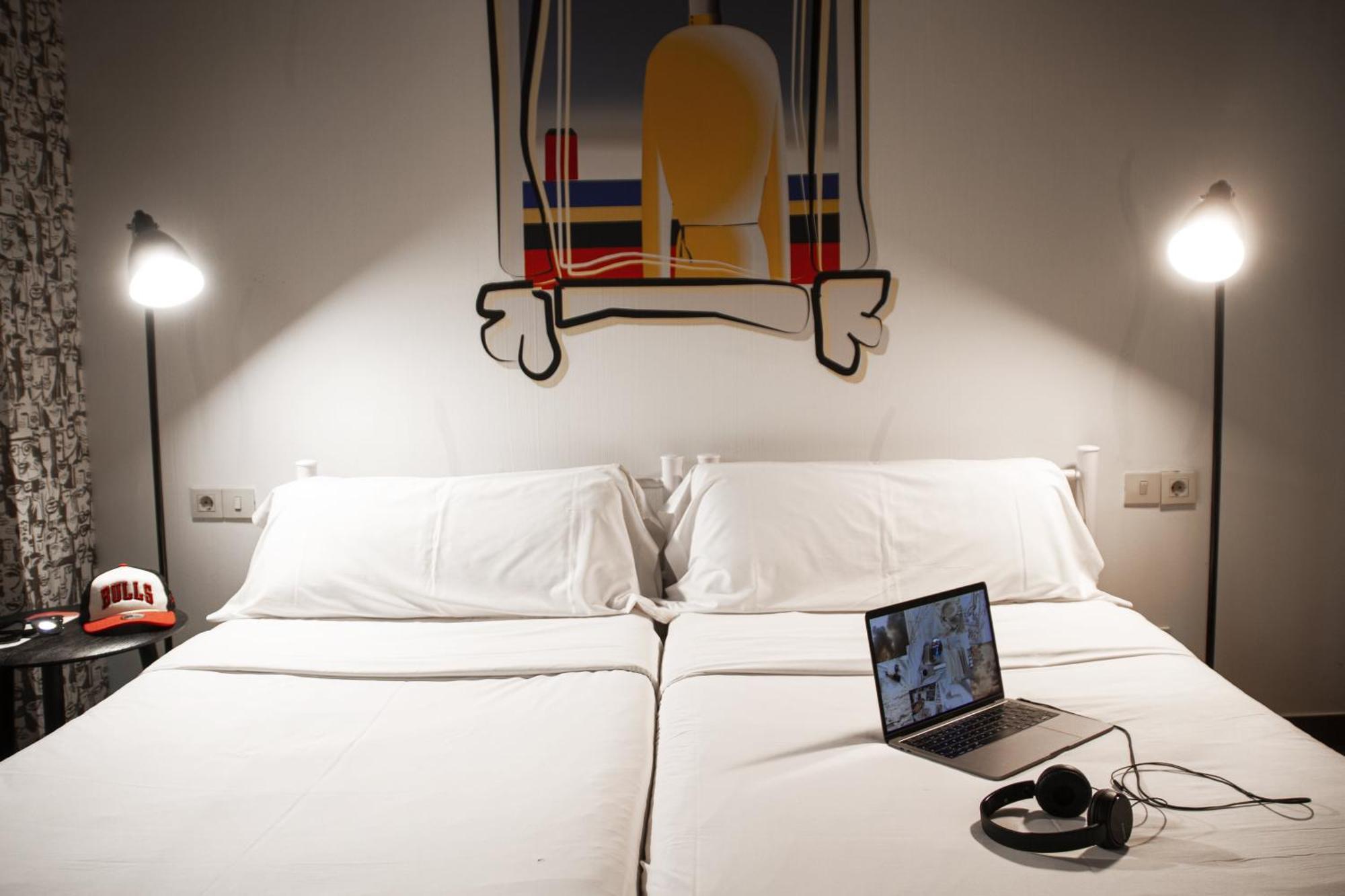 Room00 Chueca * Madrid